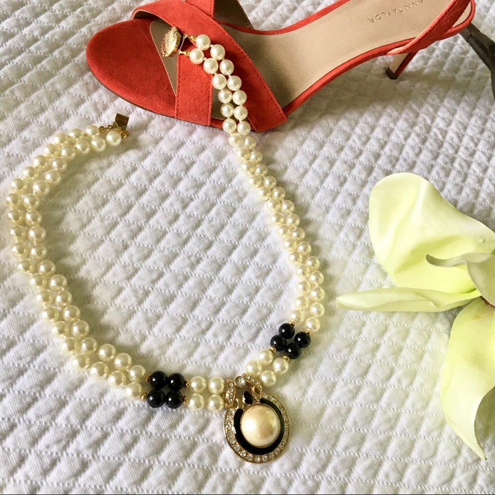 Statement Necklace - Picture 6 of 7